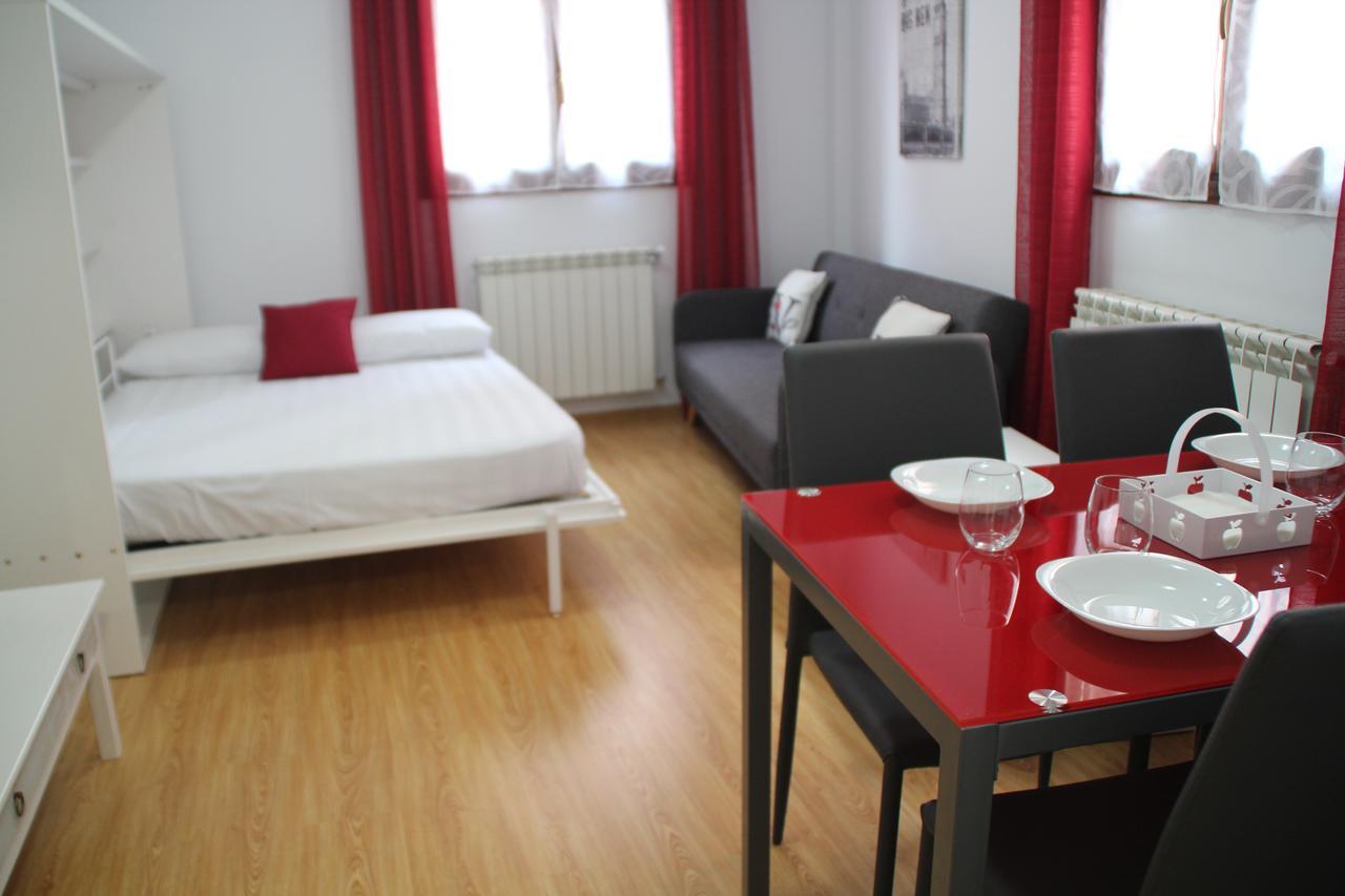 Apartamentos San Lazaro Ezcaray Kültér fotó